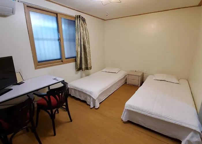 Aparthotel Namsan 3*
