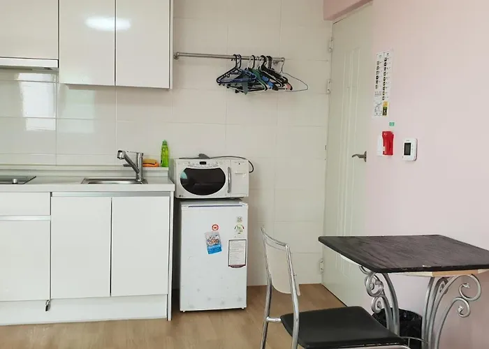 Aparthotel Namsan 3*